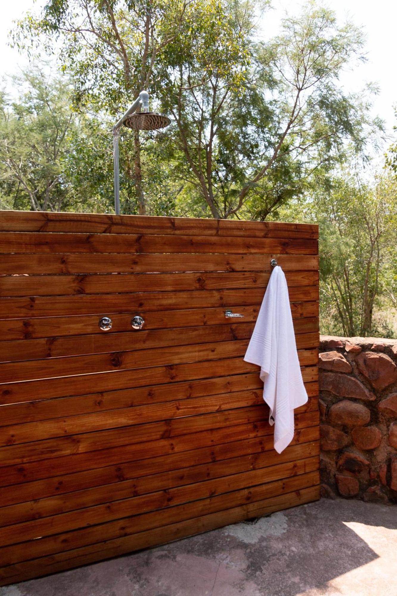 Mologa River Lodge Rust de Winter Buitenkant foto