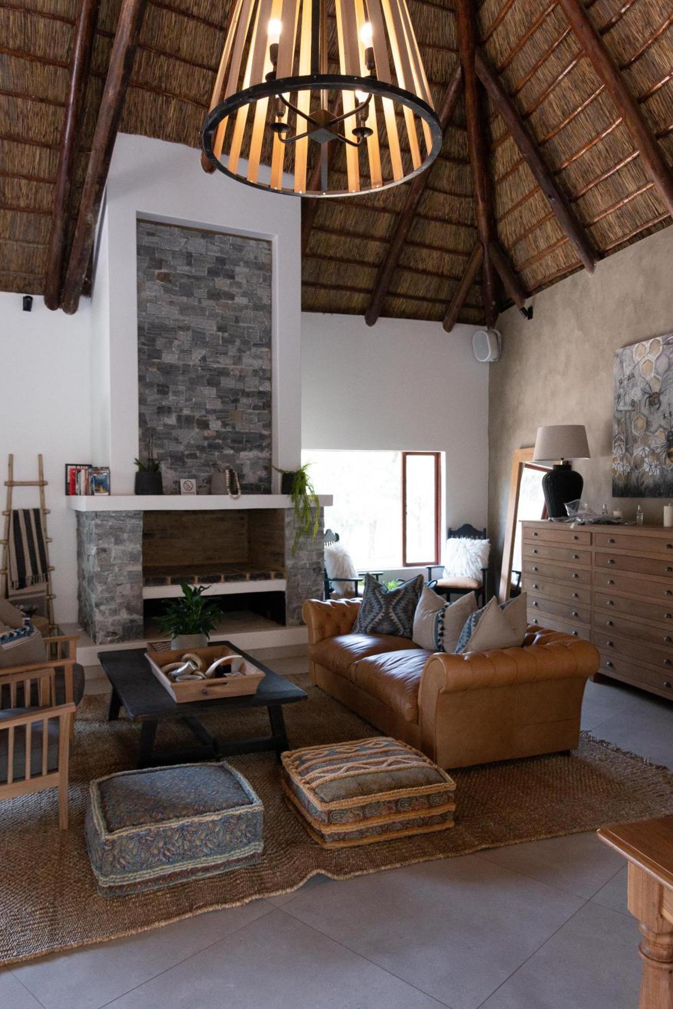 Mologa River Lodge Rust de Winter Buitenkant foto